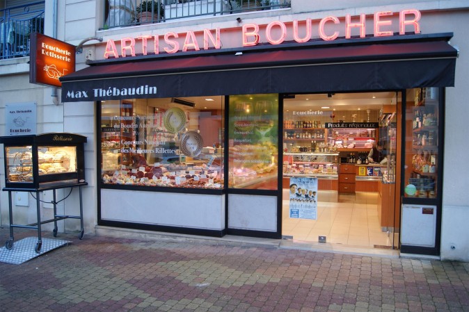 Vitrine de la boucherie Max Thebaudin à Le Chesnay