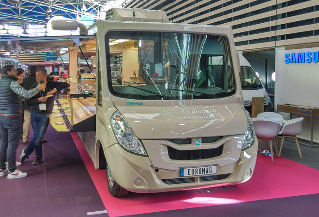 Camion marchand d'Euromag exposé au SIRHA 2019 de Lyon