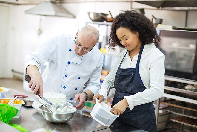 Apprentie en boulangerie