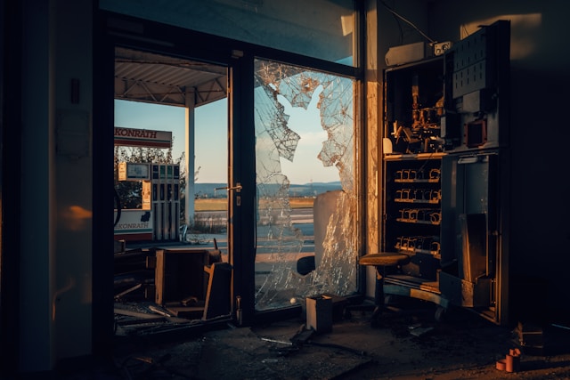 Vitrine brisée